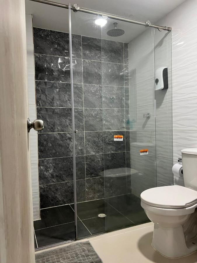 מלון Edificio Niza80 Ibague, Acceso Digital Cerca Parque Deportivo מראה חיצוני תמונה