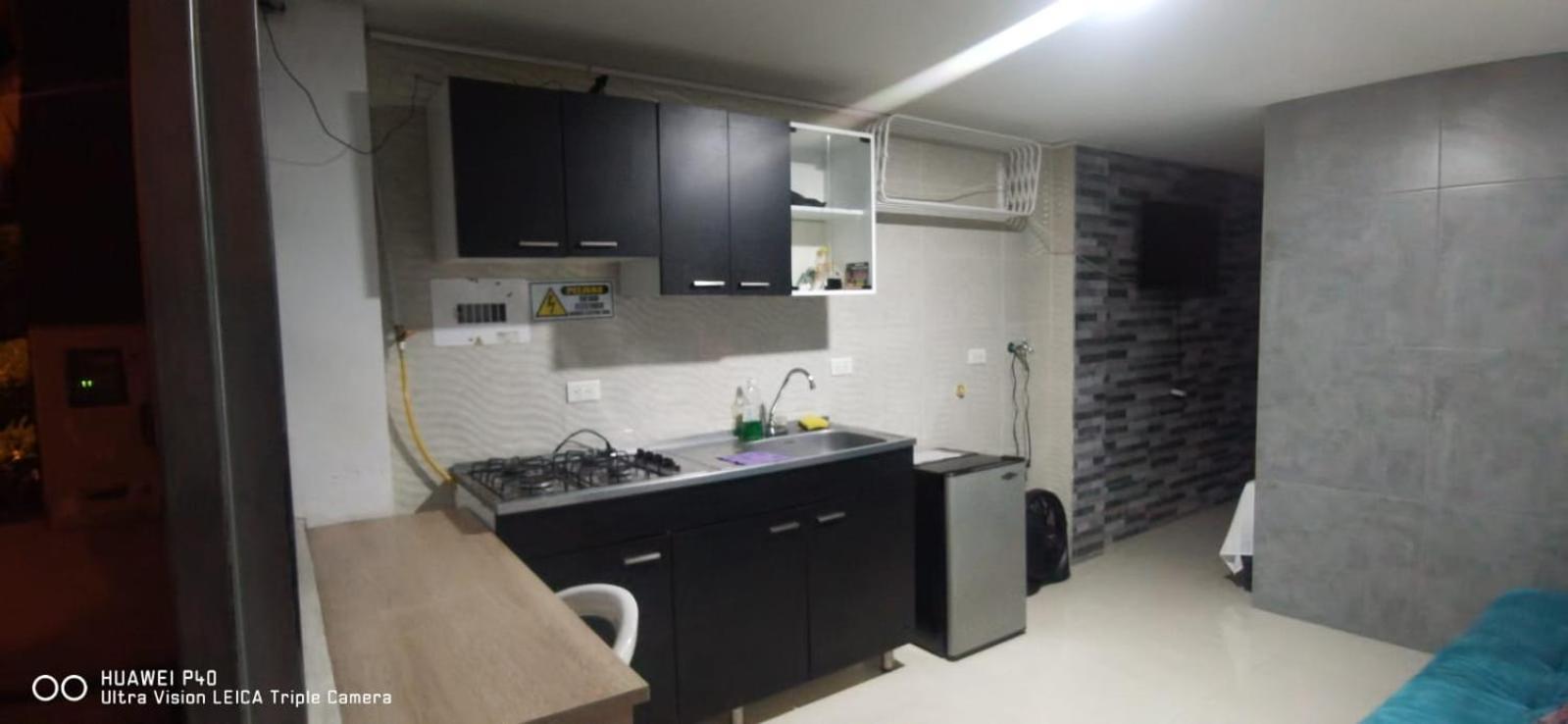 מלון Edificio Niza80 Ibague, Acceso Digital Cerca Parque Deportivo מראה חיצוני תמונה